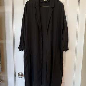 Oak + Fort 3/4 Sleeve Lightweight Coat Black - Size Medium